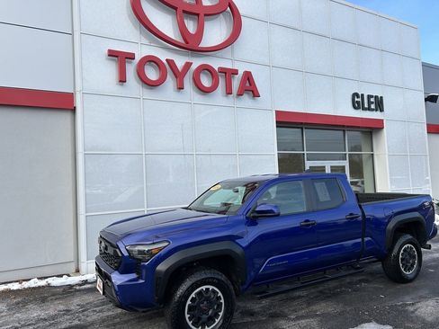 Used 2024 Toyota Tacoma TRD Off-Road image 1