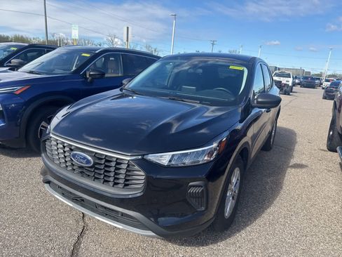 Used 2023 Ford Escape Active AWD/4WD image 19