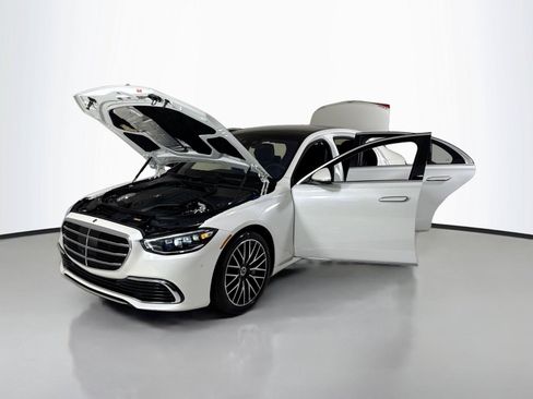 Used 2023 Mercedes-Benz S 500 4MATIC image 36