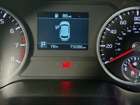 Used 2020 Kia Telluride LX image 16