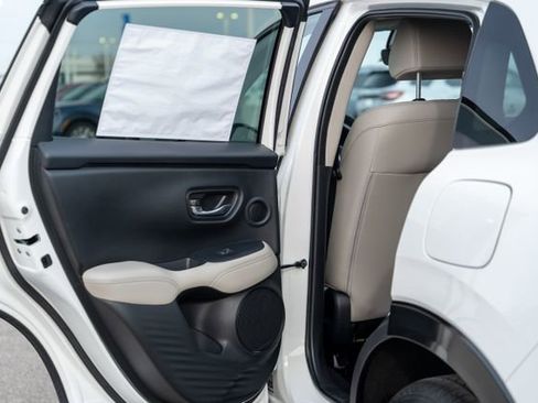 New 2026 Honda HR-V EX-L image 17