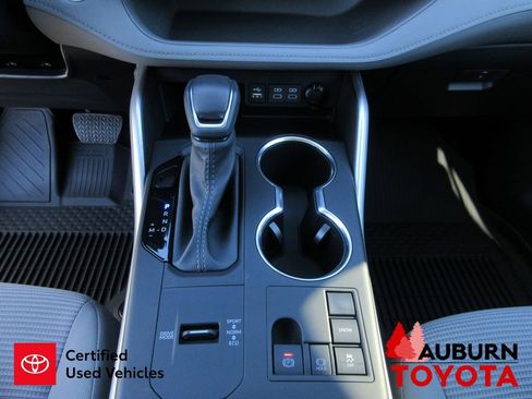 Certified 2025 Toyota Highlander LE image 18