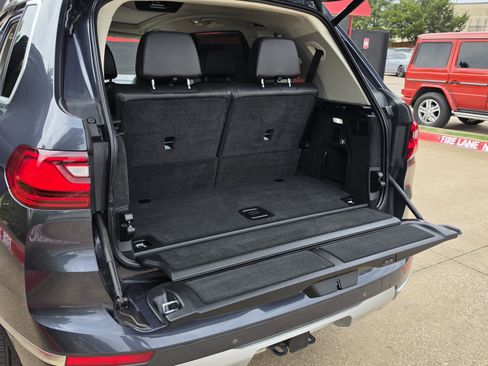Used 2022 BMW X7 xDrive40i w/ Premium Package AWD/4WD image 19