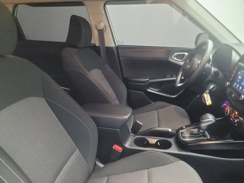 Used 2021 Kia Soul S FWD image 21
