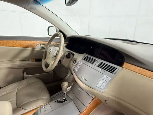 Used 2005 Toyota Avalon XLS FWD image 31