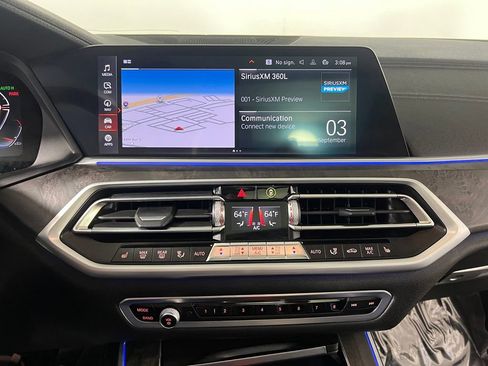 Used 2022 BMW X5 xDrive40i w/ Premium Package AWD/4WD image 25