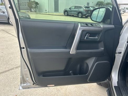 Used 2021 Toyota 4Runner SR5 Premium w/ Moonroof Package RWD image 41