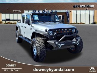Used 2023 Jeep Gladiator Overland AWD/4WD video 3