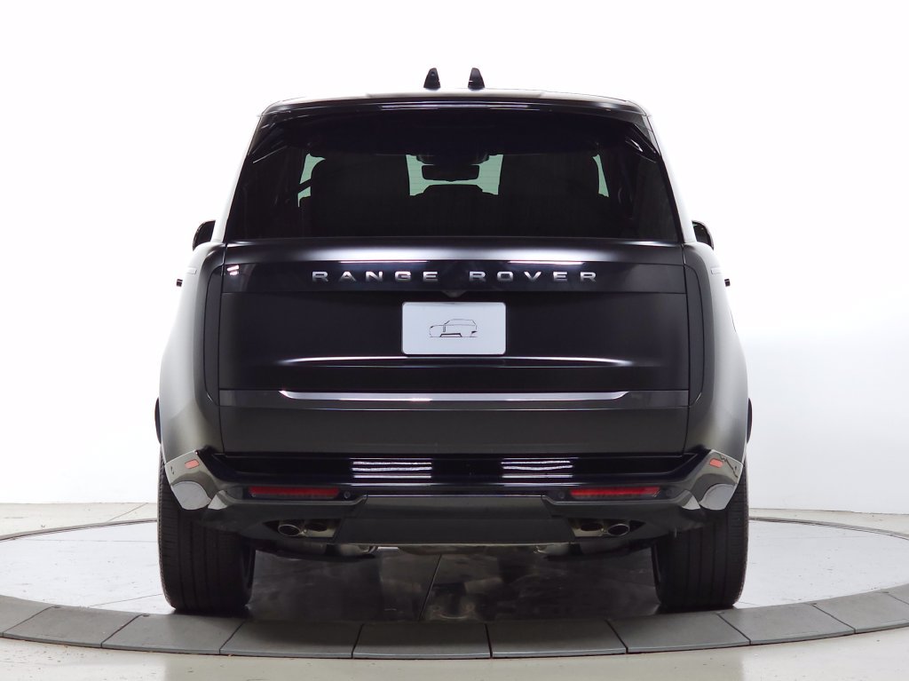 Used 2025 Land Rover Range Rover Long Wheelbase SE AWD/4WD image 4