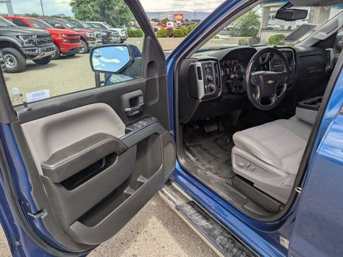 Used 2018 Chevrolet Silverado 1500 LT w/ All Star Edition AWD/4WD image 8