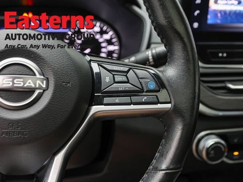 Used 2023 Nissan Altima 2.5 SV w/ SV Premium Package AWD/4WD image 16