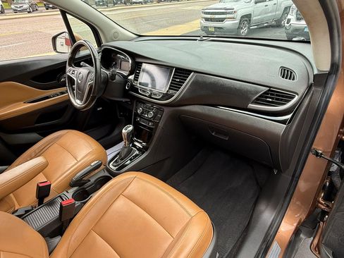 Used 2017 Buick Encore Essence FWD image 20