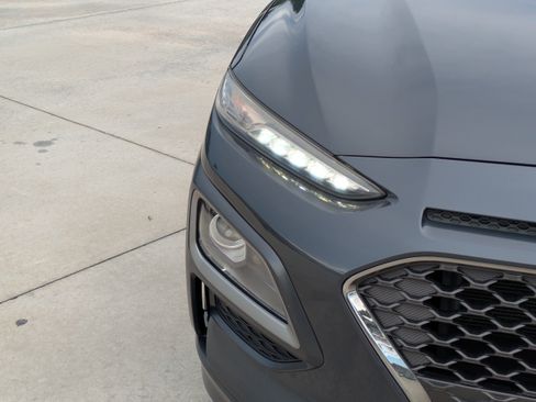 Used 2019 Hyundai Kona Limited FWD image 7