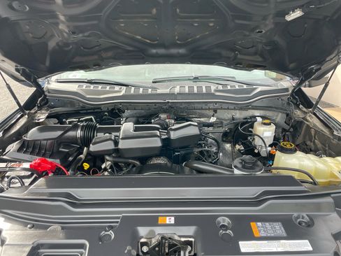 Used 2019 Ford F350 XLT w/ XLT Value Package image 13