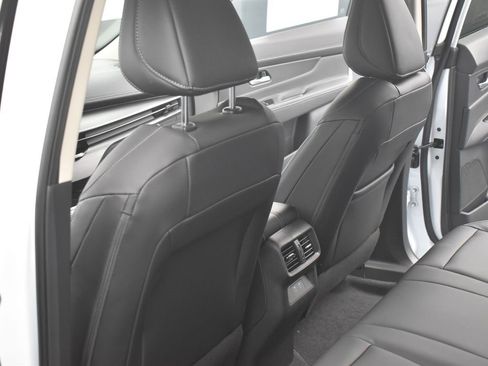 New 2025 Nissan Murano SV image 15