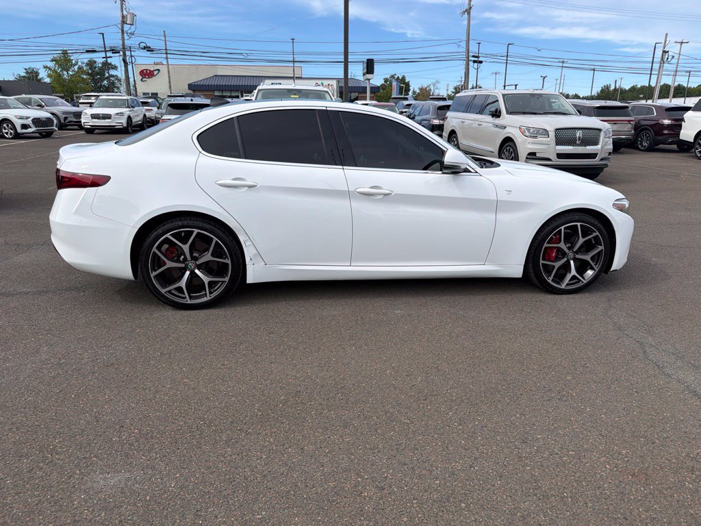 Used 2021 Alfa Romeo Giulia Ti w/ Active Assist 2 Package TI AWD/4WD image 7
