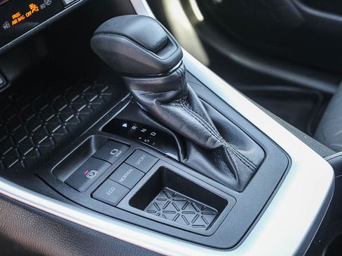 Certified 2024 Toyota RAV4 XLE w/ Convenience Package image 20