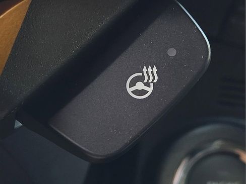 Certified 2025 Subaru Outback Wilderness image 18