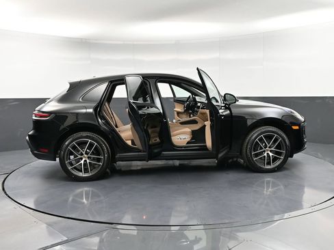 New 2026 Porsche Macan AWD/4WD image 35