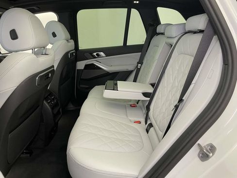 Used 2026 BMW X5 xDrive40i w/ M Sport Package AWD/4WD image 17