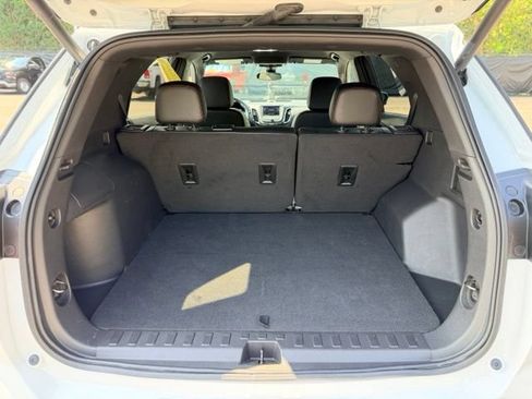 Used 2024 Chevrolet Equinox RS FWD image 26