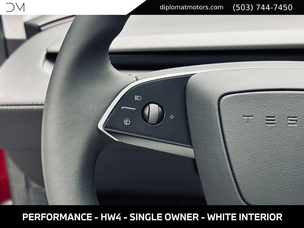 Used 2026 Tesla Model Y Performance AWD/4WD image 30
