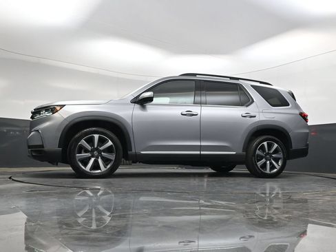 Used 2023 Honda Pilot Elite image 30