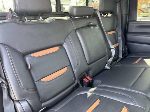 Used 2022 GMC Sierra 2500 AT4 w/ AT4 Premium Plus Package image 12
