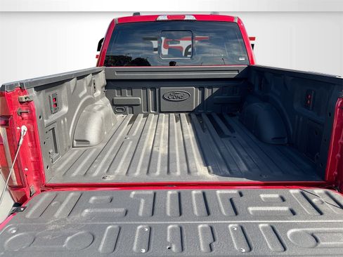 Used 2024 Ford F150 Lariat w/ FX4 Off-Road Package image 26