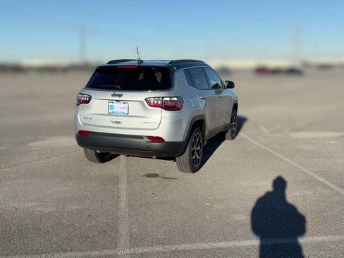 New 2026 Jeep Compass Limited image 11