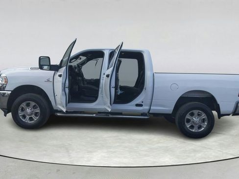 Used 2024 RAM 2500 Big Horn image 11