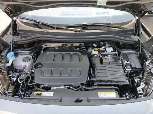 New 2025 Volkswagen Tiguan SE R-Line image 21