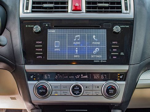 Used 2016 Subaru Outback 2.5i Premium image 24