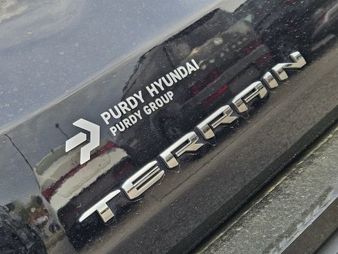 Used 2024 GMC Terrain SLE AWD/4WD image 7