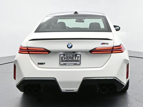 Used 2025 BMW M5 w/ Carbon Package AWD/4WD image 6
