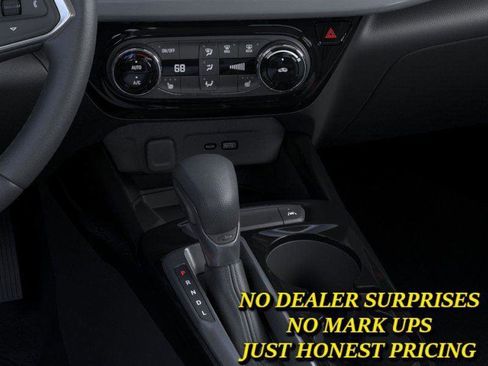 New 2026 Chevrolet Trax LT w/ Sunroof Package FWD image 23