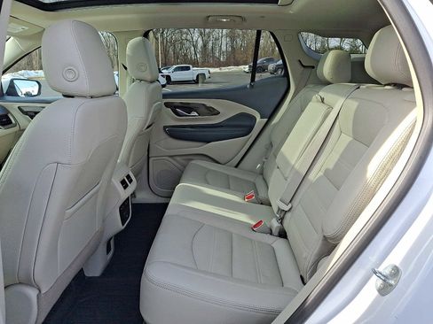 Used 2023 GMC Terrain Denali w/ Denali Premium Package image 10