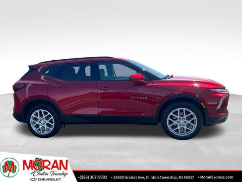 Certified 2024 Chevrolet Blazer LT w/ Convenience Package FWD image 8