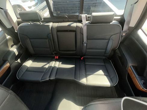 Used 2017 Chevrolet Silverado 1500 High Country AWD/4WD image 23