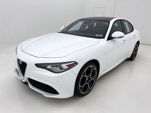 Used 2020 Alfa Romeo Giulia Ti Sport w/ Quick Order Package 22S Sport image 8
