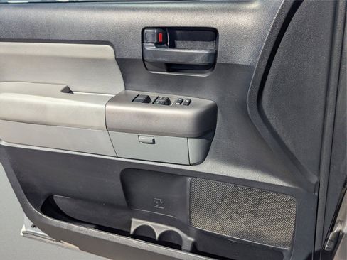 Used 2013 Toyota Sequoia SR5 image 20