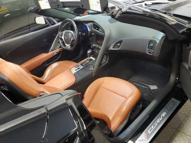 Used 2017 Chevrolet Corvette Stingray Convertible RWD image 13