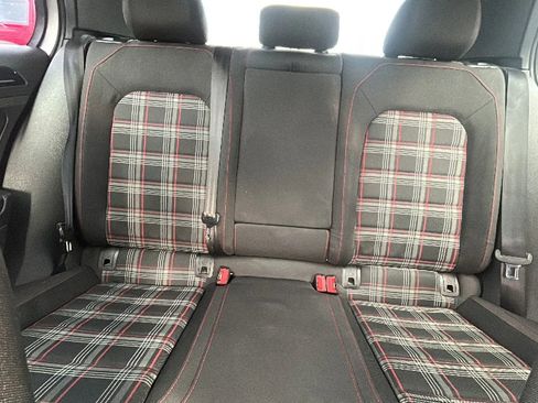Used 2015 Volkswagen GTI S image 10