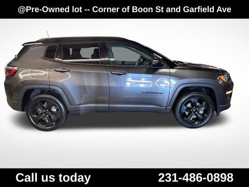 Used 2021 Jeep Compass Latitude AWD/4WD image 6