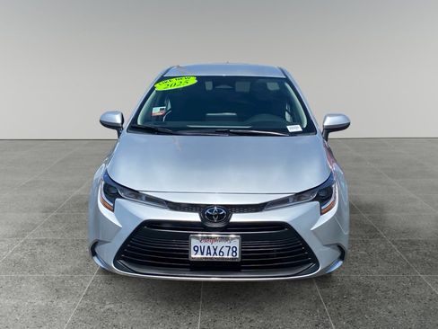 Used 2025 Toyota Corolla LE FWD image 8