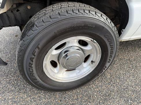 Used 2016 Ford E-350 and Econoline 350 Super Duty w/ Power Windows & Locks Group image 35