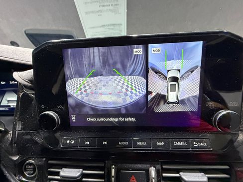 Certified 2024 Nissan Pathfinder Platinum image 29