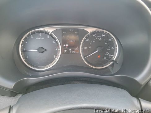 Used 2023 Nissan Kicks S FWD image 11