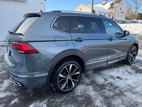 Used 2022 Volkswagen Tiguan SEL R-Line image 5