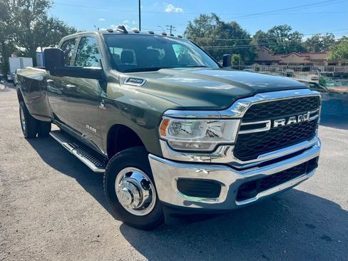 Used 2021 RAM 3500 Tradesman w/ Chrome Appearance Group AWD/4WD image 19